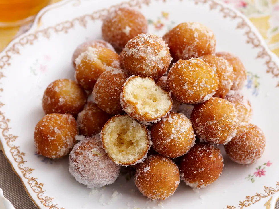 Doughnuts with lemon sugar