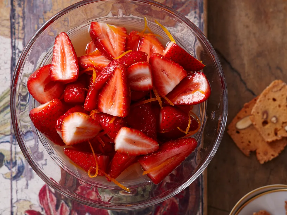 Drunken strawberries