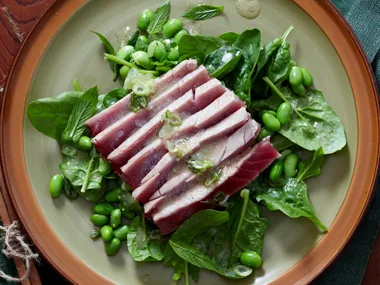 Edamame and seared tuna salad