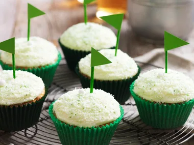 Father's day golf cupcakes
