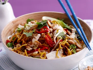 Fish and Peanut noodles toss