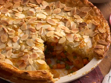 Flaky butter chicken pie