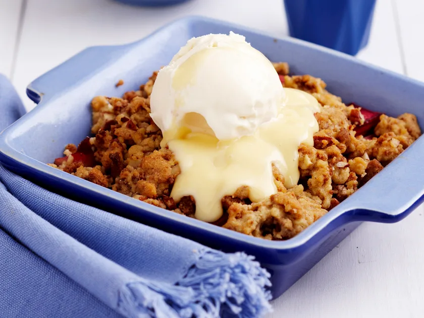 Fruity spice crumble