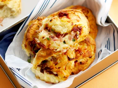 ham, cheese and tomato scroll