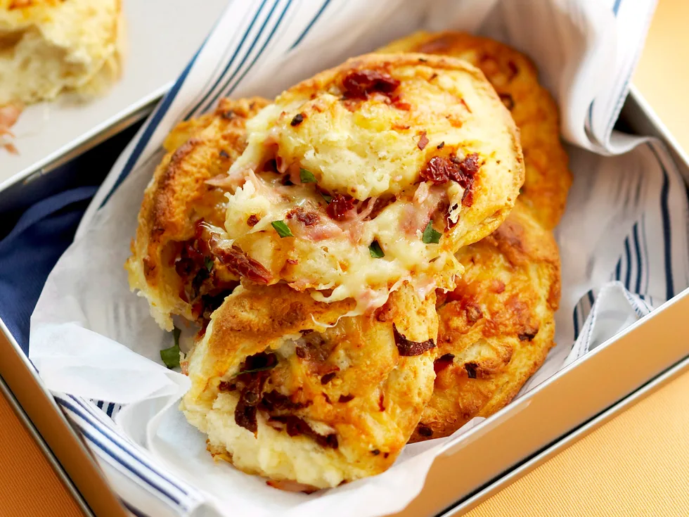 ham, cheese and tomato scroll