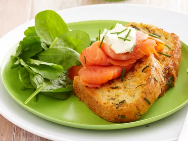 herbed french toast with smoked salmon and creme fraiche