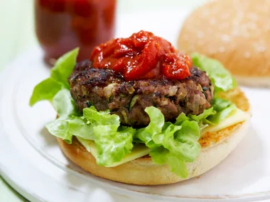 Lamb burger with tomato sauce