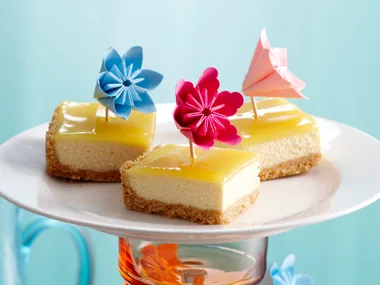 Lemon curd cheese cake