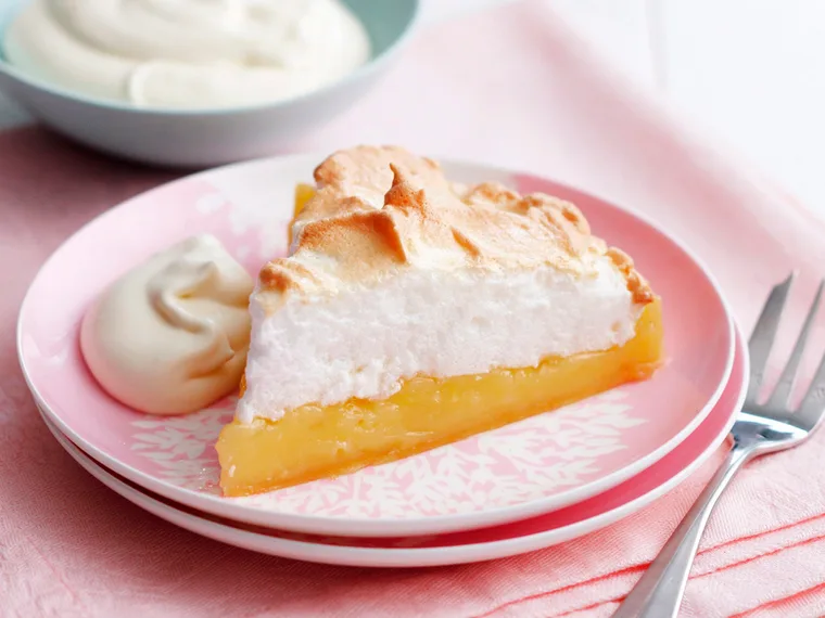 Lemon meringue tart