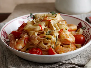 light and creamy prawn fettuccine