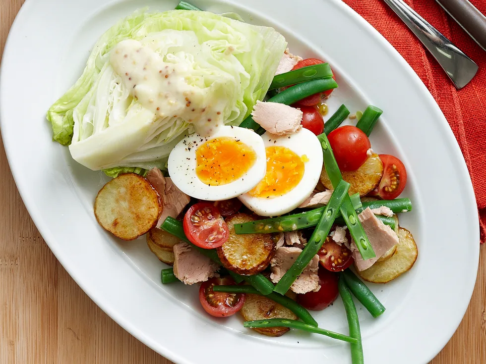 Light nicoise salad
