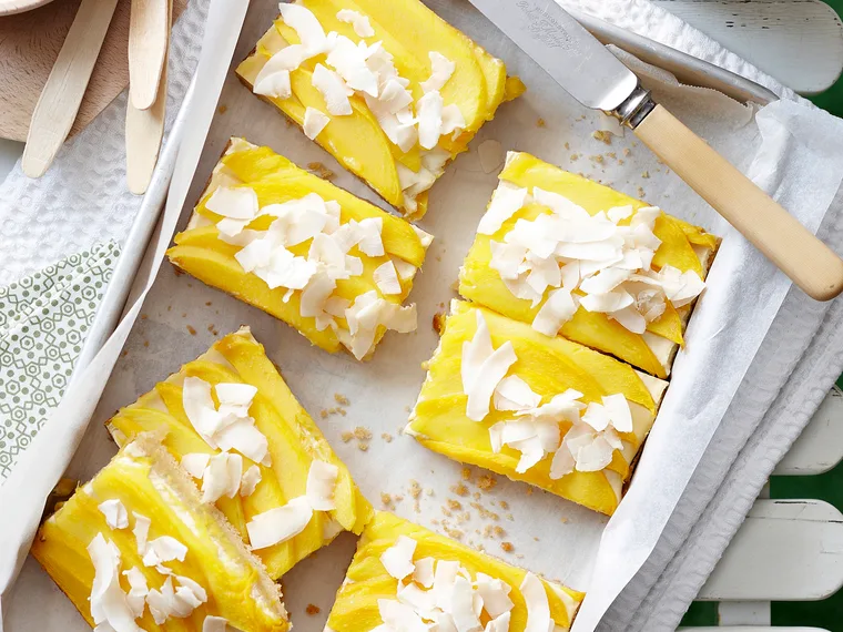Mango macadamia slice