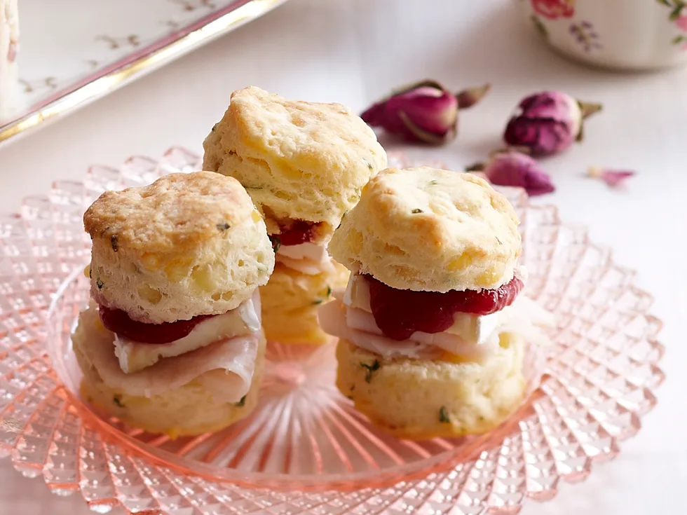 Mini scones with turkey and brie