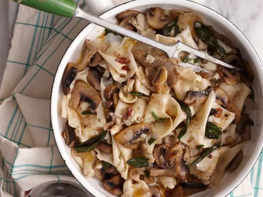 Mushroom rag pasta