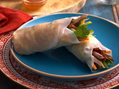 Omelette and duck rice-paper rolls