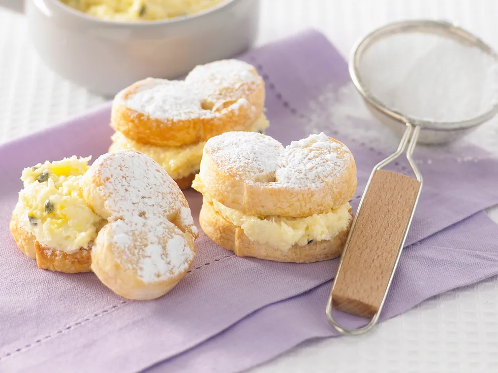 Passionfruit lemon coconut