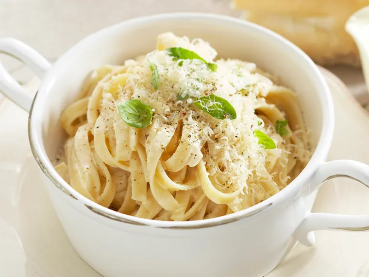 Pasta alfredo