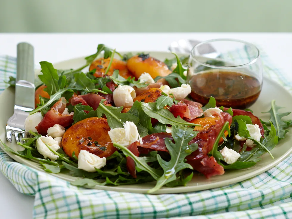 Peach salad