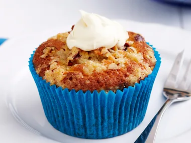 plum crumble muffins