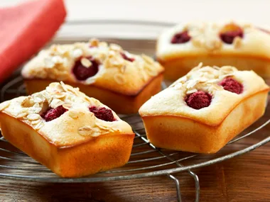 raspberry breakfast friands