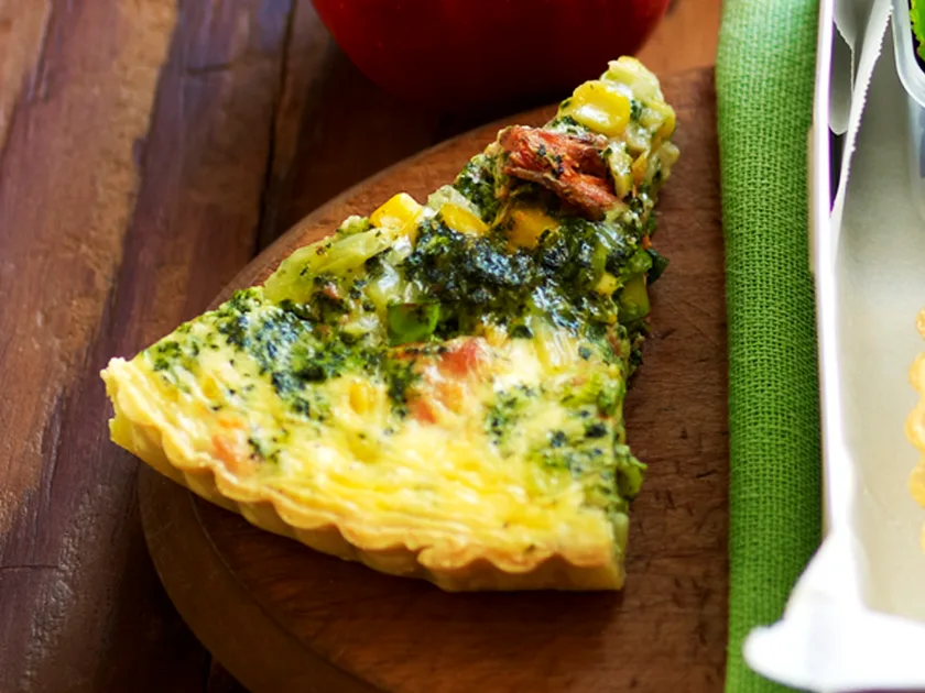 Salmon and spinach quiche