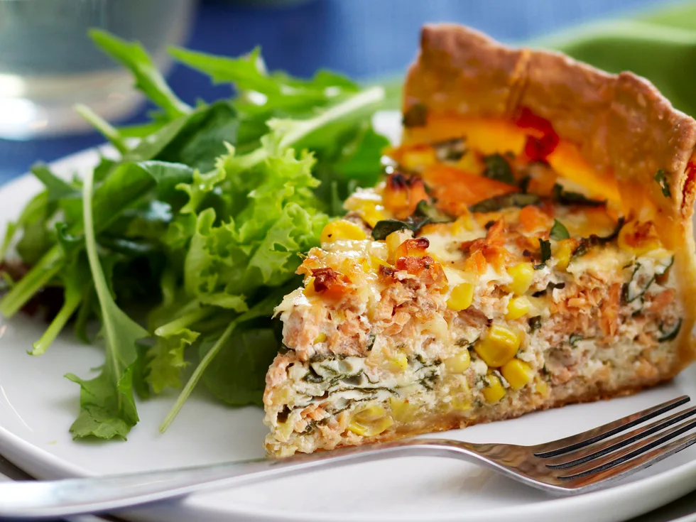 Salmon, leek and cheese tart