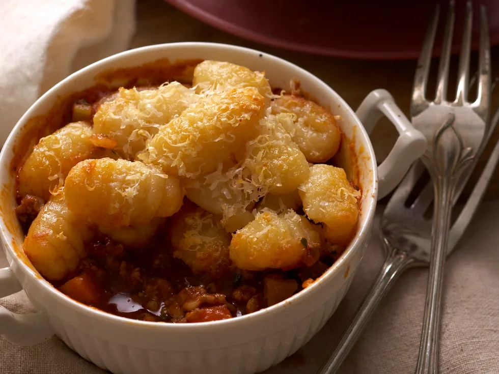Shepherd's pie with gnocchi topping