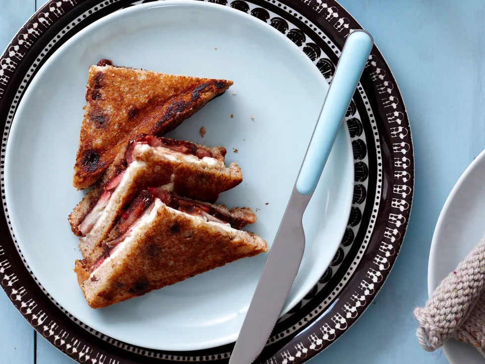 Strawberry Dessert Toast