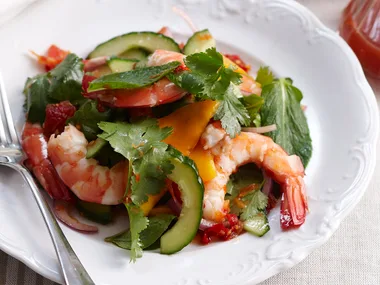 Thai mango and prawn salad