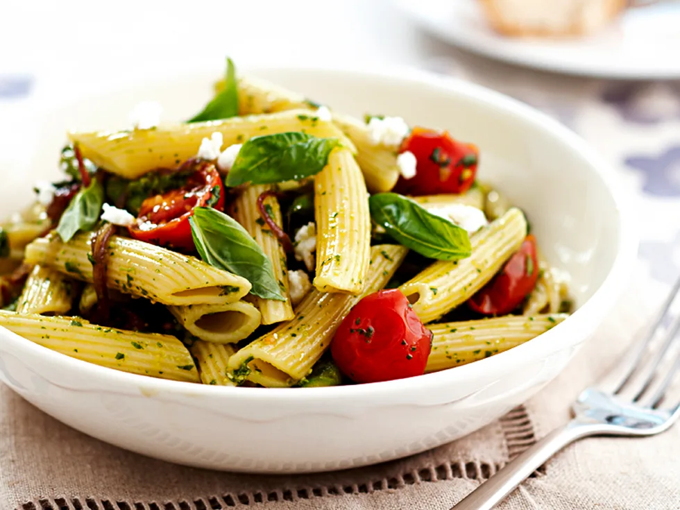 tomato and pesto pasta