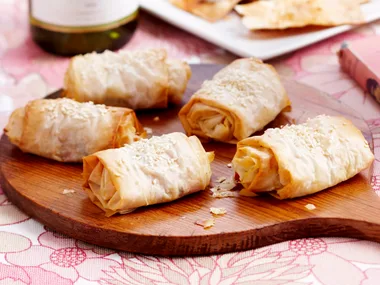 tzatziki with tortilla chips
