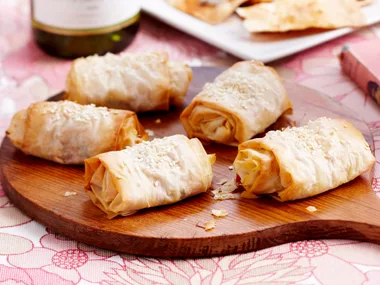 Vegetable and gruyere rolls