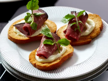 Wasabi and Rare roast beef toasts