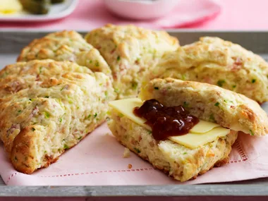 Zucchini, ham and onion scones