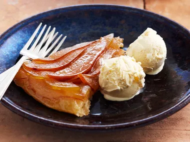 Apple and pear tart