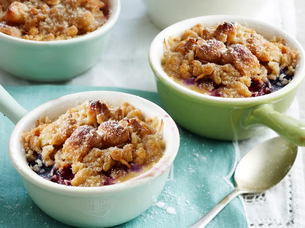 Apple, macadamia and custard crumble