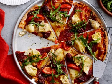 Artichoke and salami pizza