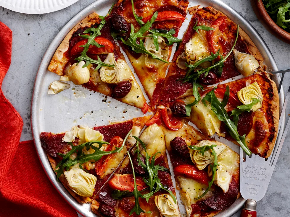 Artichoke and salami pizza