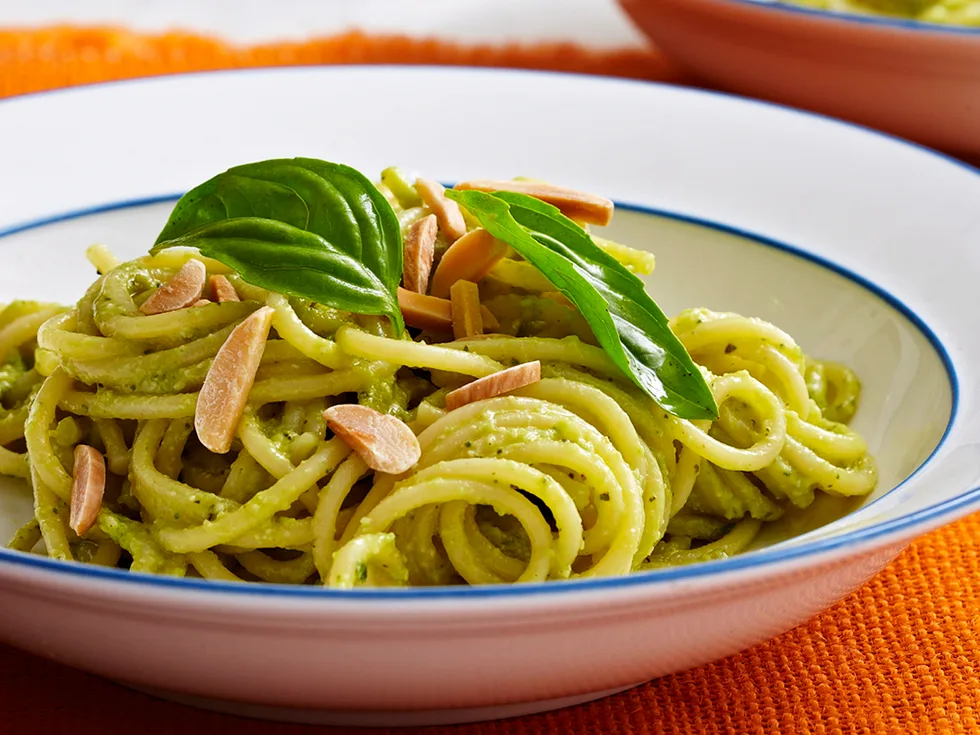 Avocado pesto pasta