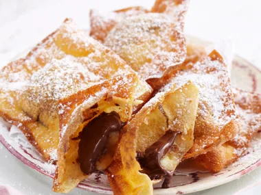 Banana and chocolate fritters