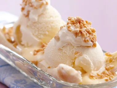 Banana custard split