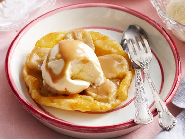 Banana rum tart tatin