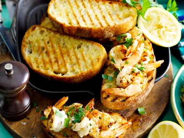 Barbecued garlic prawns bruschetta