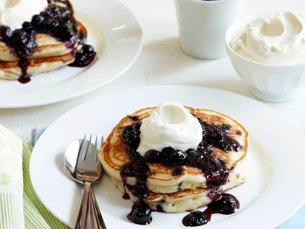 Blueberry yoghurt pancakes