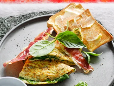 Cheese and herb omleette