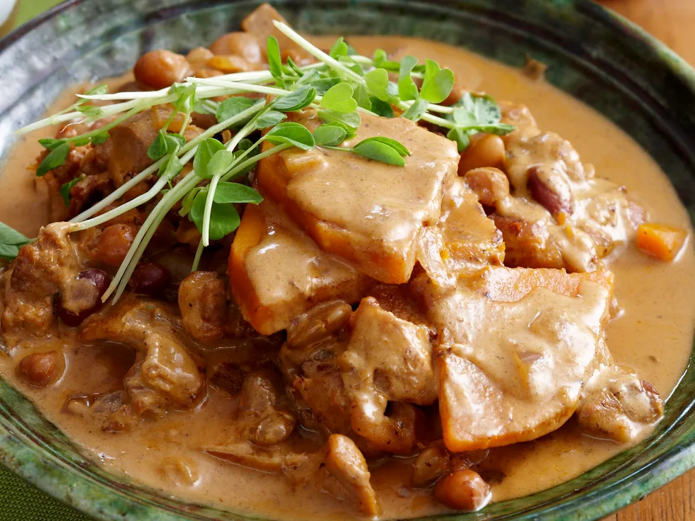 Chicken, bean and pumpkin curry