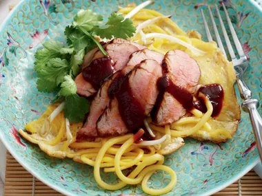 Chinese noodle omelette