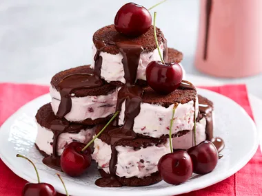 Choc-cherry ice-cream sandwiches