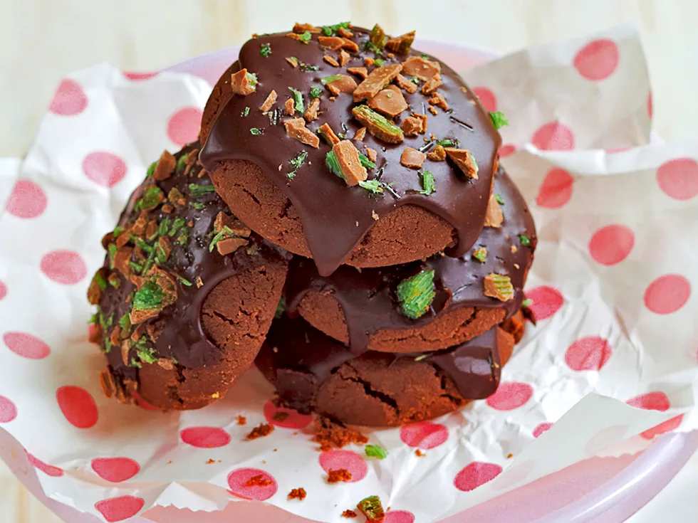 Choc-mint biscuits