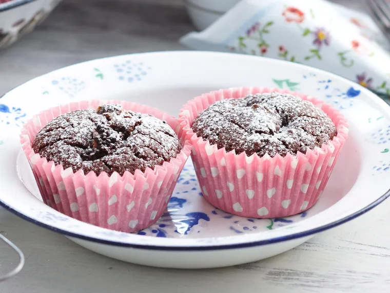 Choc-hazelnut mini mud cakes